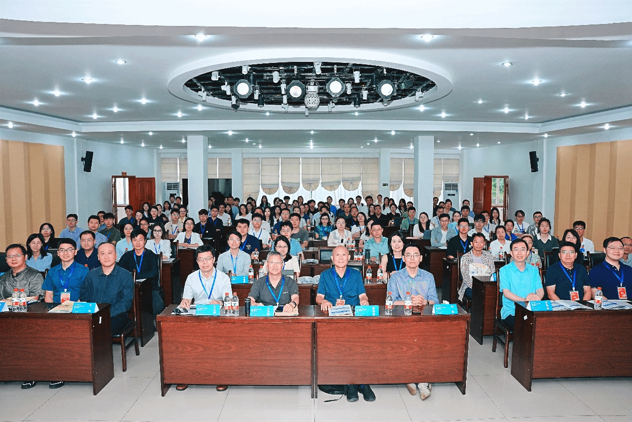 第六届公共管理峨眉论坛成功举办